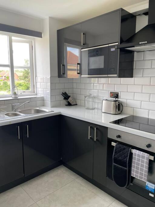 Grays Serviced Apartment Stifford Eksteriør billede